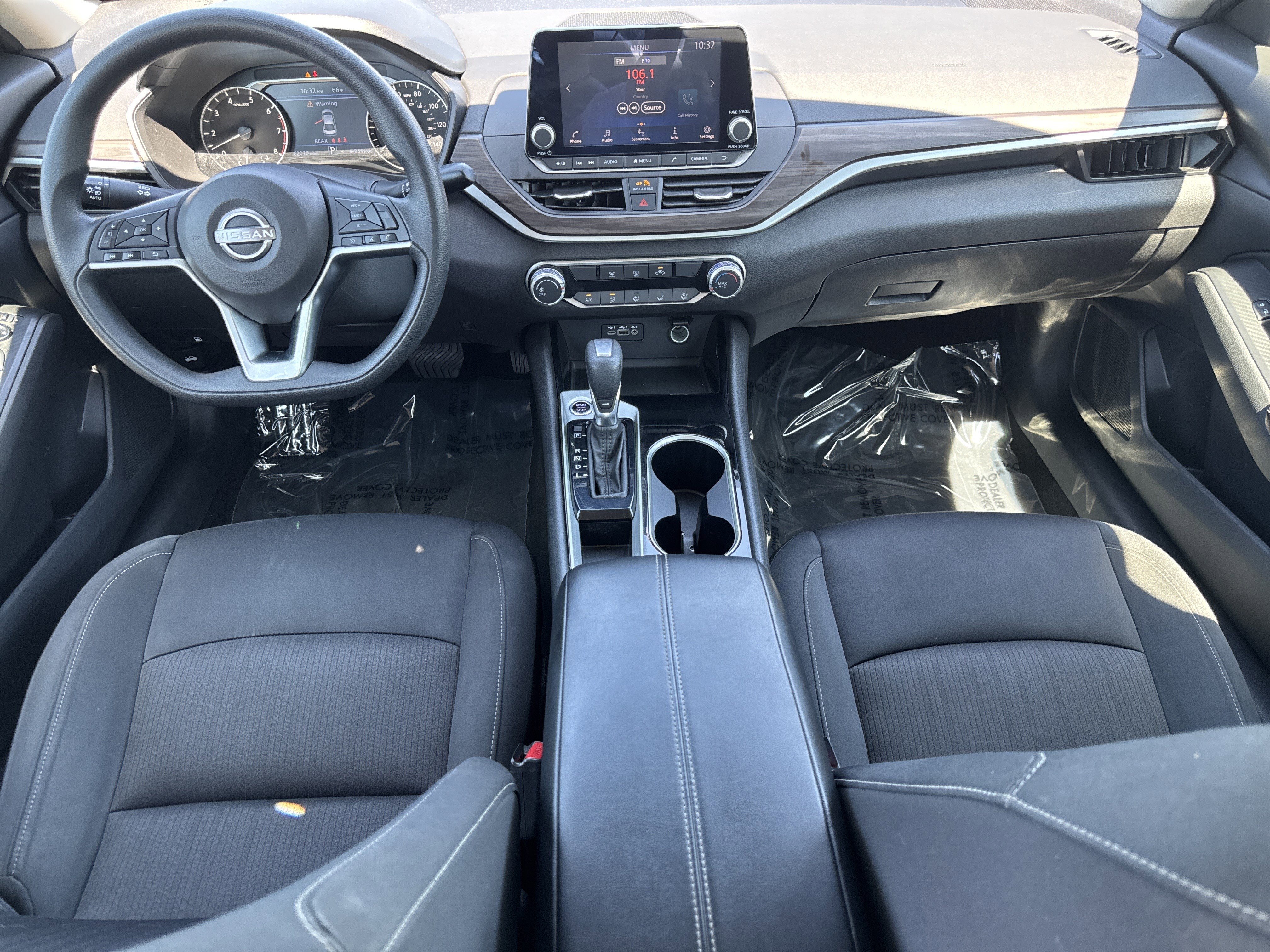 Used 2024 Nissan Altima 2.5 SV FWD image 25