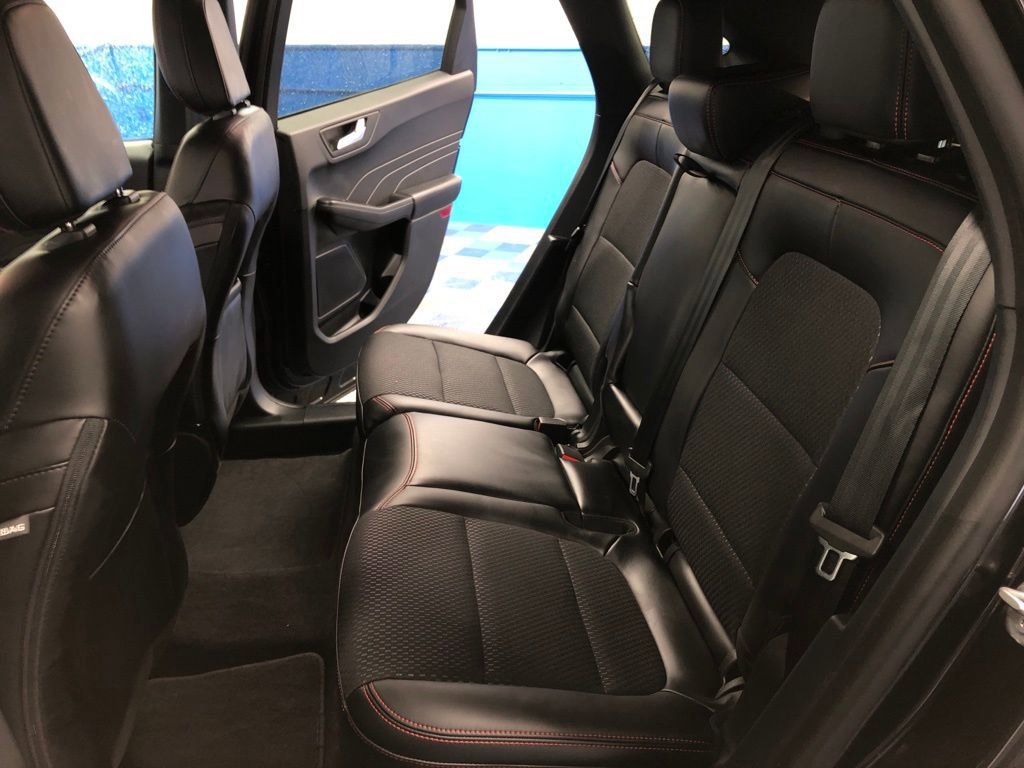 Certified 2025 Ford Escape ST-Line Elite w/ Tech Pack #1 image 24