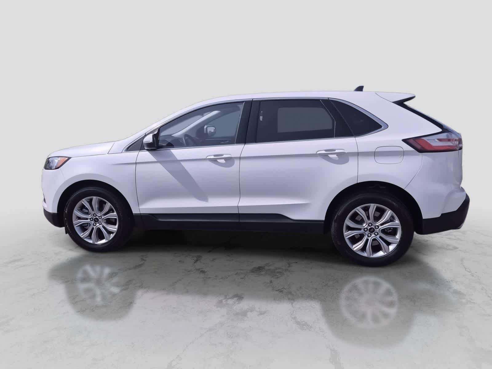 Certified 2024 Ford Edge Titanium AWD/4WD image 5