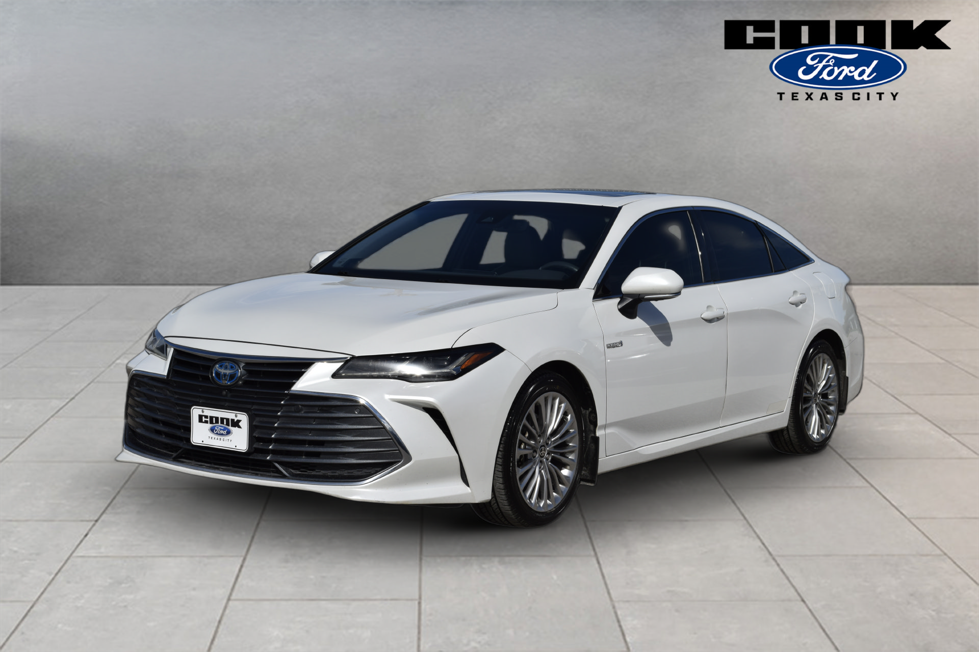 Used 2021 Toyota Avalon Limited w/ Advanced Safety Package FWD image 1