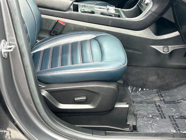 Certified 2024 Ford Edge SEL w/ Sport Appearance Package AWD/4WD image 40