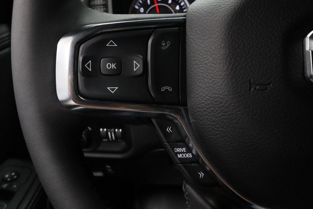 Used 2025 RAM 1500 Laramie w/ Sport Appearance Package AWD/4WD image 28