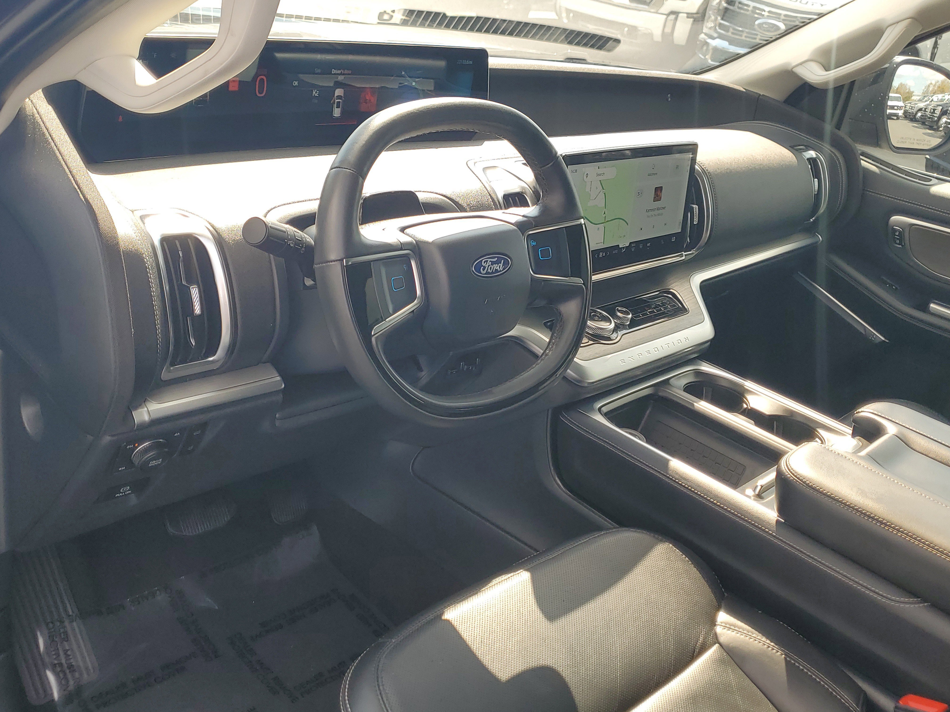 Certified 2025 Ford Expedition Max Platinum image 23