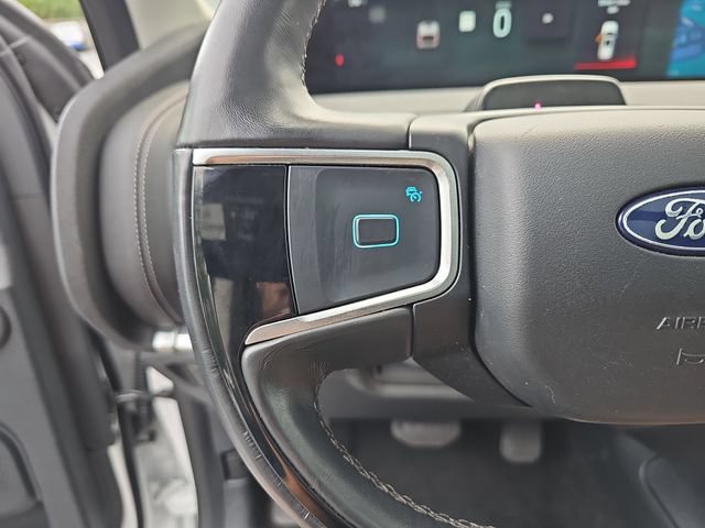 Certified 2025 Ford Expedition Platinum AWD/4WD image 13