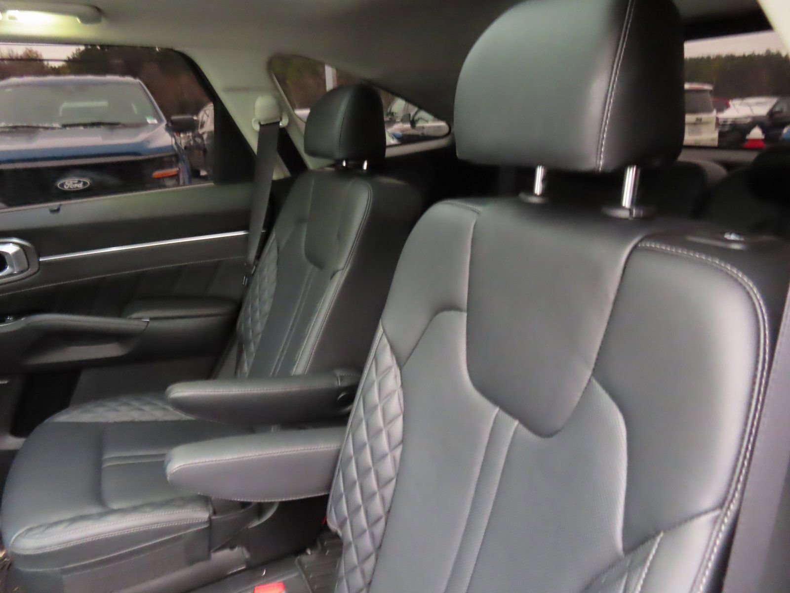 Used 2023 Kia Sorento SX image 30