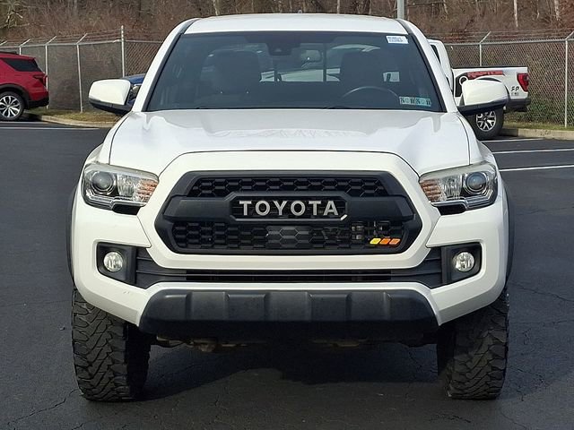 Used 2019 Toyota Tacoma TRD Off-Road image 3