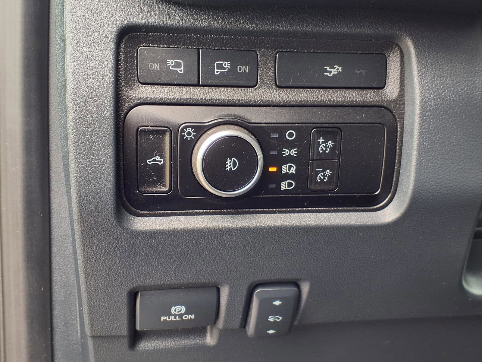 Certified 2023 Ford F350 Lariat w/ Tow Technology Package image 18