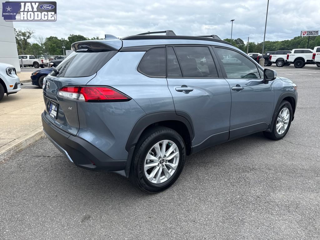 Used 2024 Toyota Corolla Cross LE FWD image 6