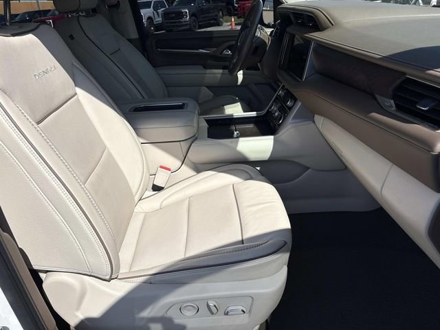 Used 2022 GMC Yukon Denali AWD/4WD image 24