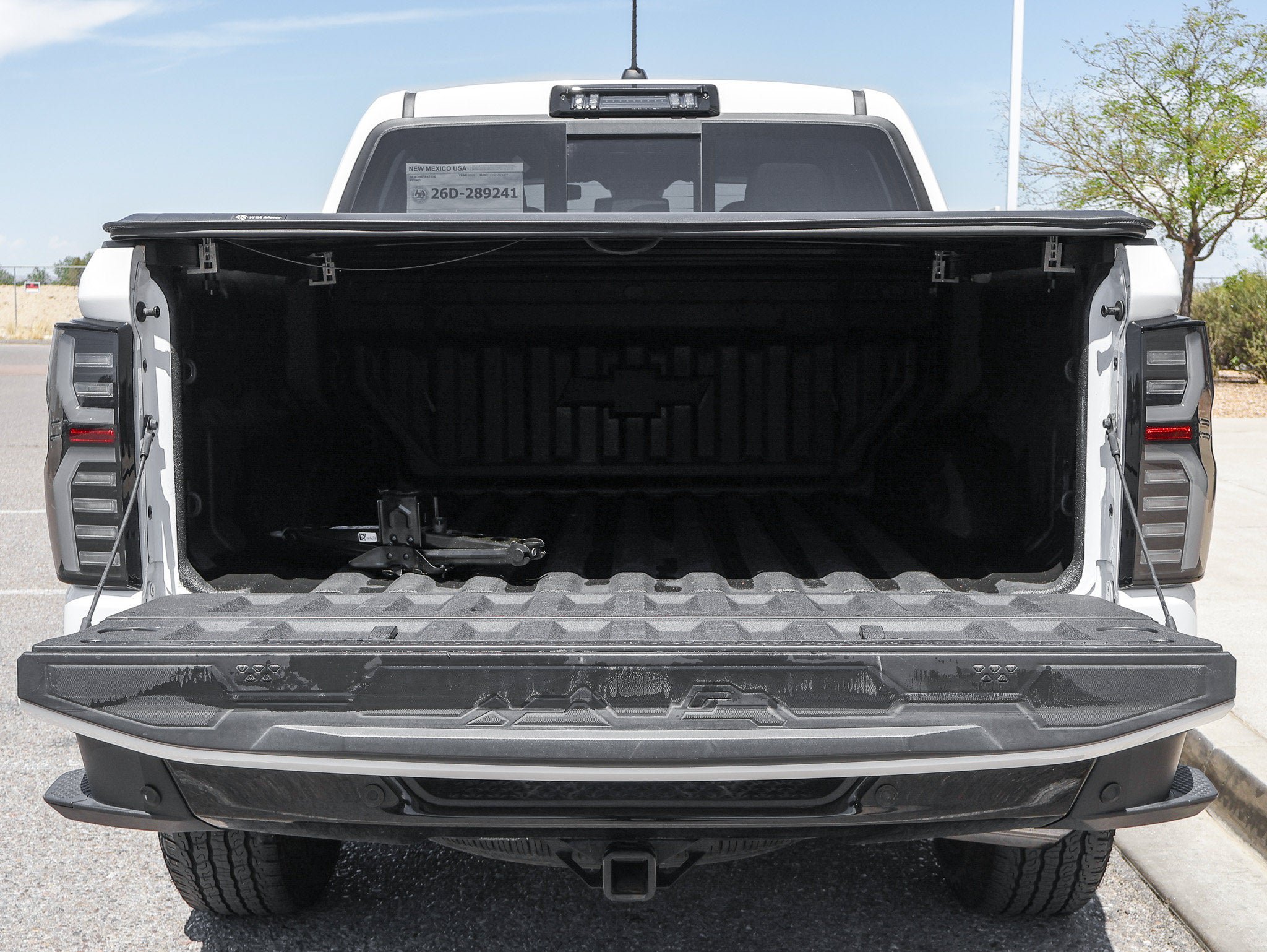 Used 2023 Chevrolet Colorado Z71 w/ Z71 Convenience Package 2 AWD/4WD image 19