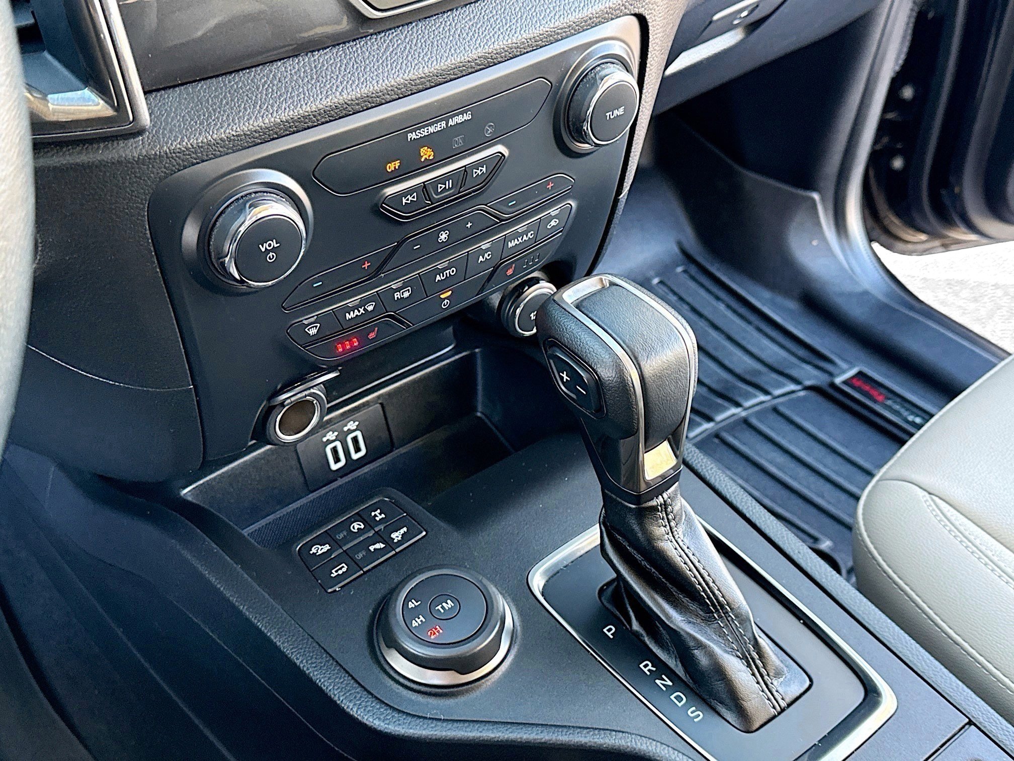 Certified 2019 Ford Ranger Lariat w/ FX4 Off-Road Package image 11