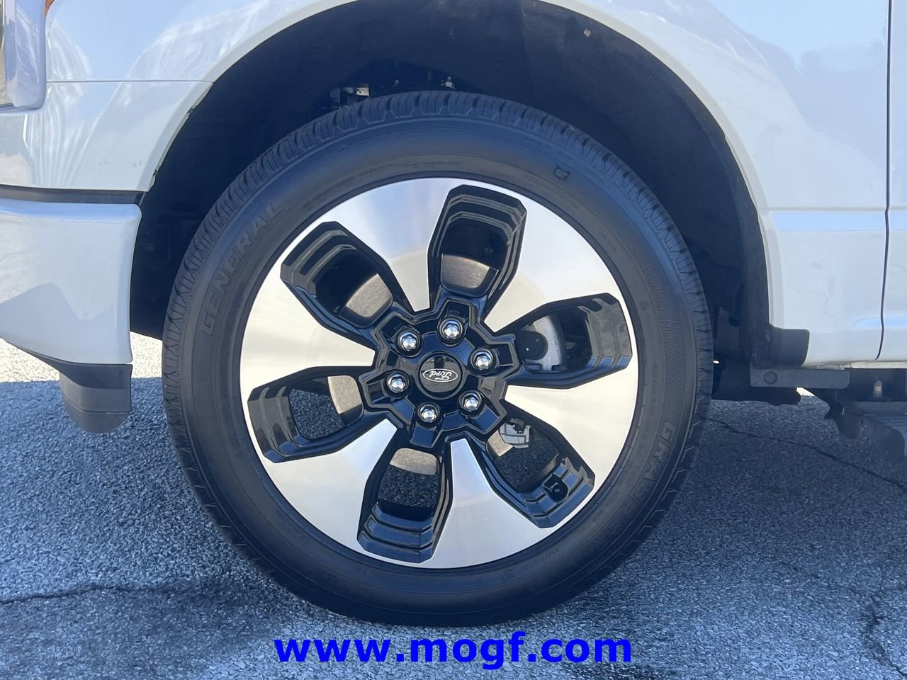 Certified 2024 Ford F150 Lightning Platinum image 36