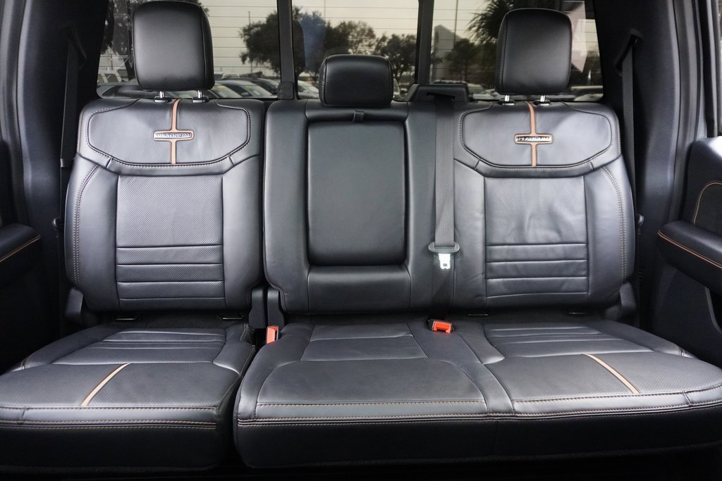 Certified 2024 Ford F250 Platinum image 30