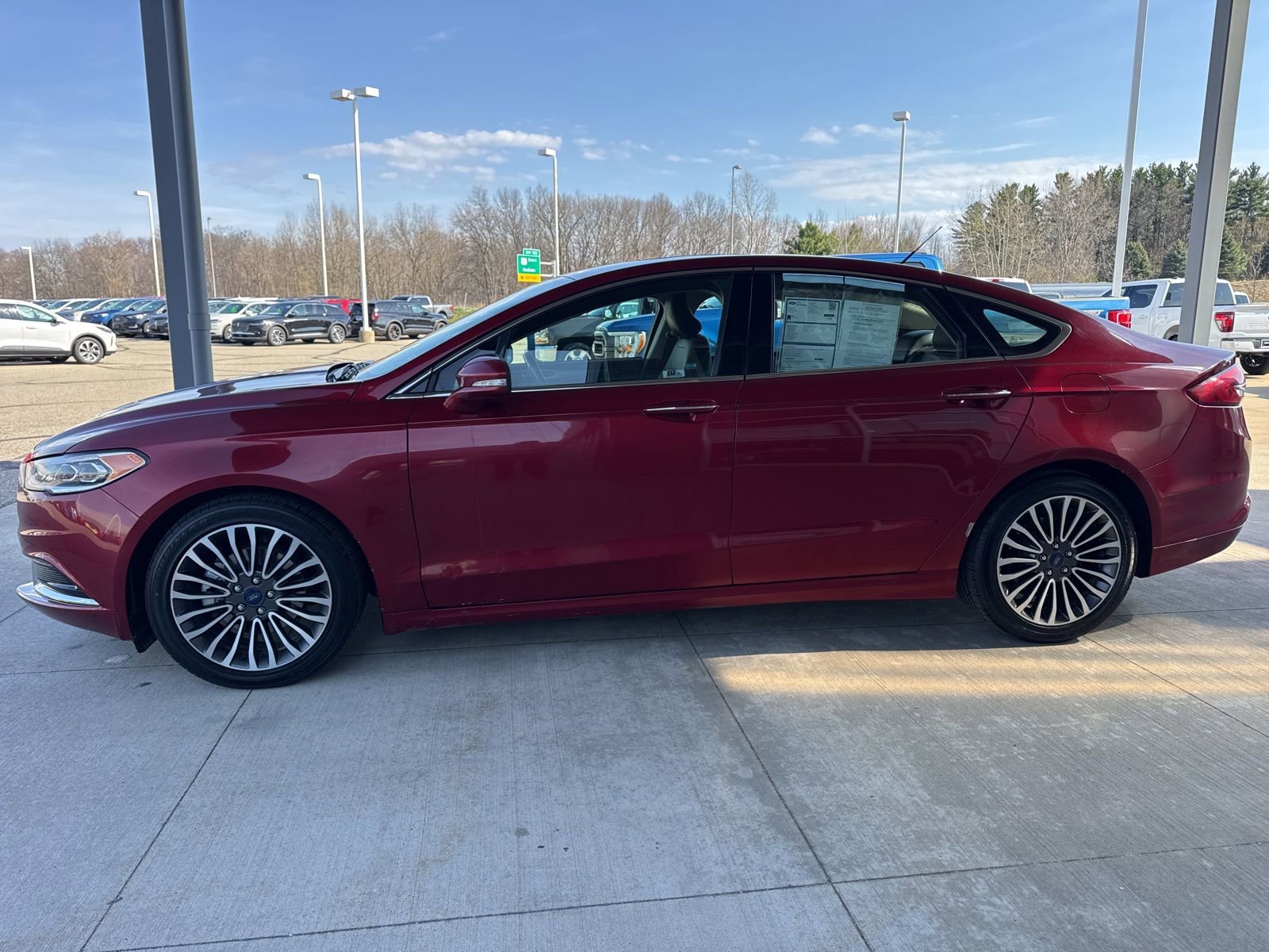 Certified 2018 Ford Fusion SE w/ Fusion SE Technology Package image 7