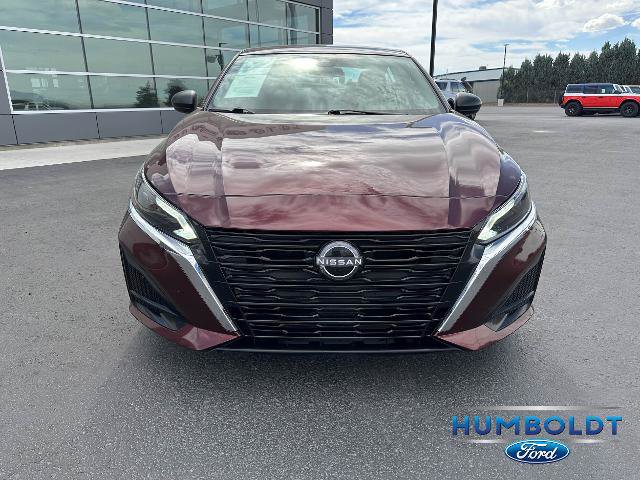Used 2025 Nissan Altima 2.5 SV FWD image 2