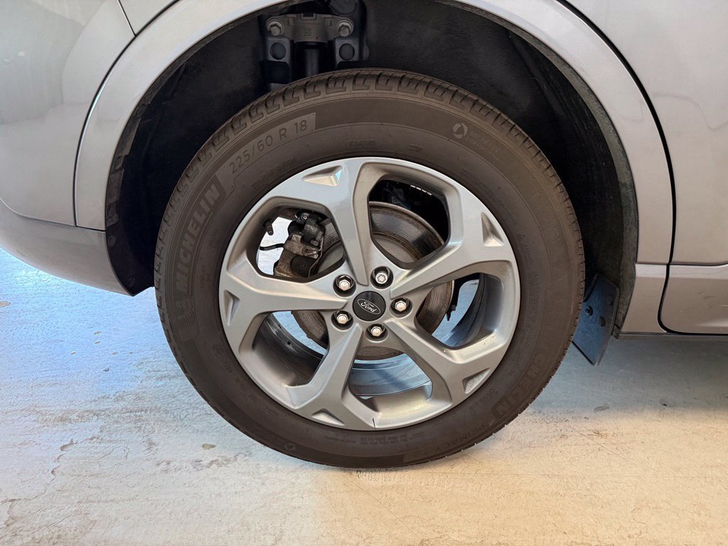 Certified 2024 Ford Escape ST-Line w/ Tech Pack #1 AWD/4WD image 11