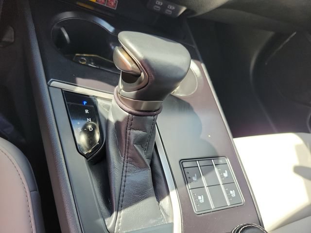 Used 2024 Lexus UX 250h F Sport FWD image 28