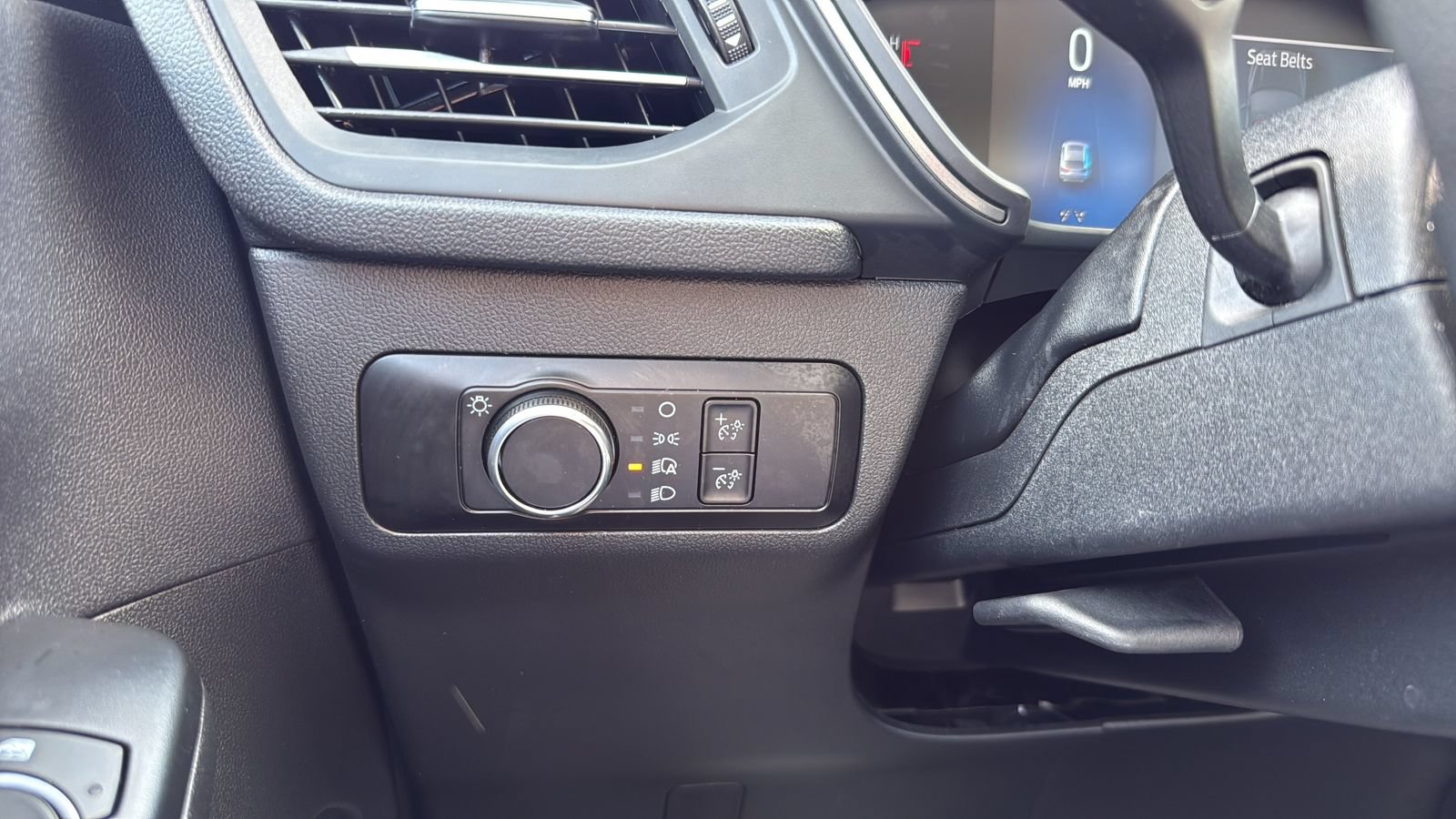 Certified 2025 Ford Escape Active FWD image 17