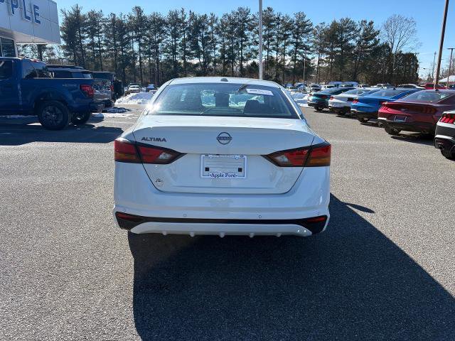 Used 2025 Nissan Altima 2.5 SV image 4