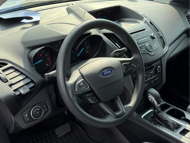 Certified 2018 Ford Escape SE FWD image 19