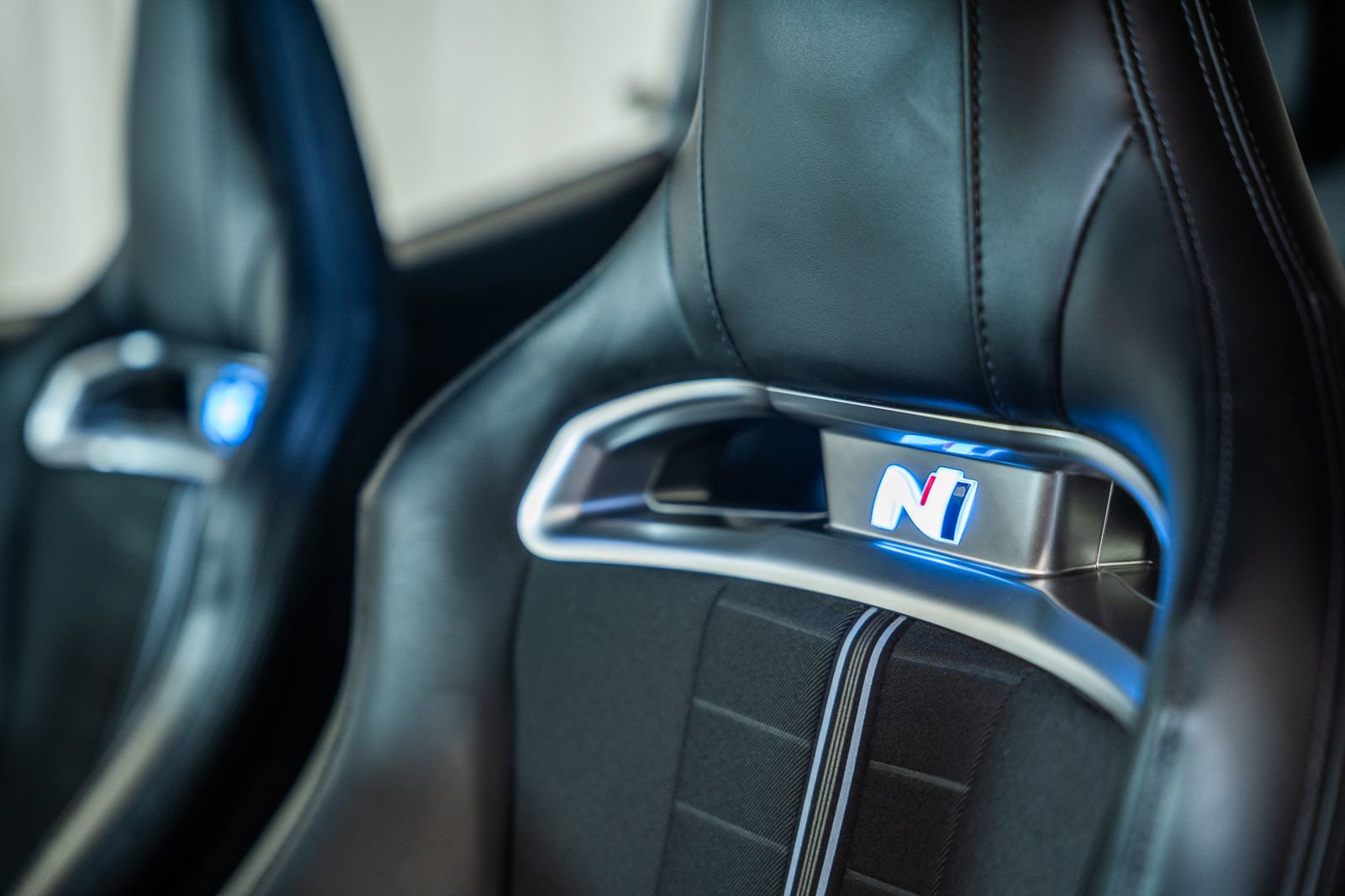 Used 2021 Hyundai Veloster N FWD image 39