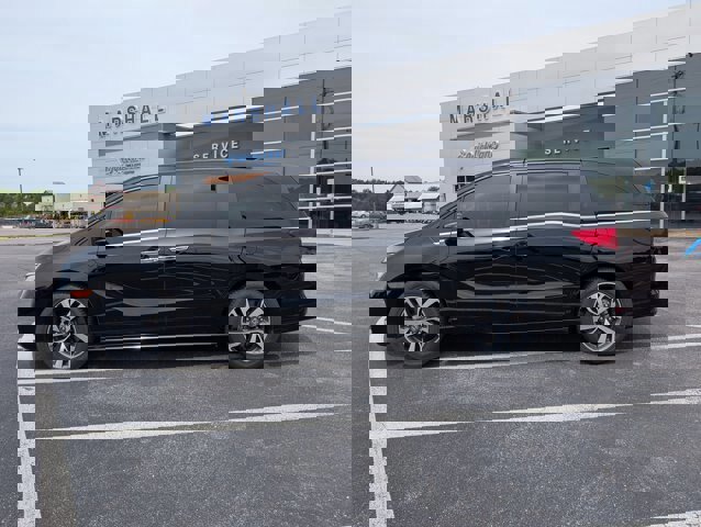 Used 2024 Honda Odyssey Touring image 2