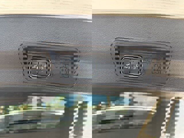 Certified 2022 Ford Explorer Limited w/ Equipment Group 301A image 36