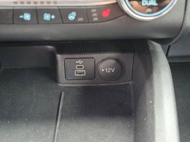 Certified 2025 Ford Escape ST-Line Select AWD/4WD image 29