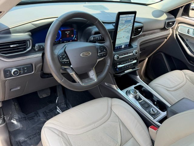 Certified 2020 Ford Explorer Platinum w/ Premium Technology Package AWD/4WD image 29