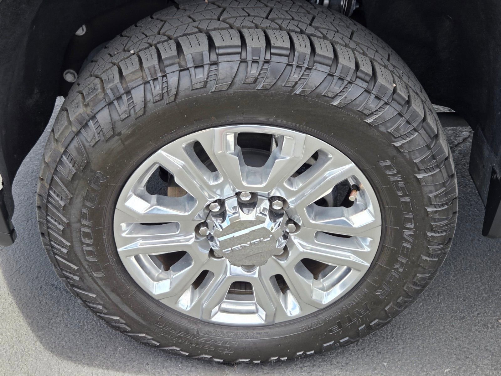 Used 2022 GMC Sierra 3500 Denali w/ Denali Ultimate Package AWD/4WD image 9