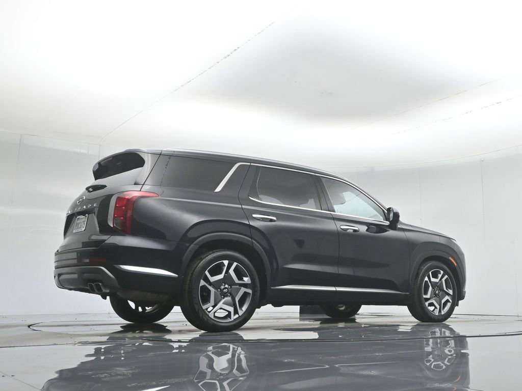 Used 2023 Hyundai Palisade Limited w/ Cargo Package image 51