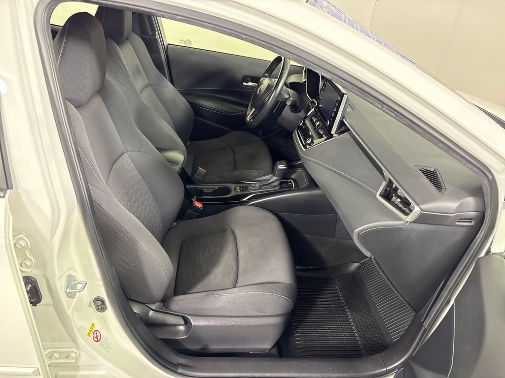 Used 2020 Toyota Corolla SE FWD image 6