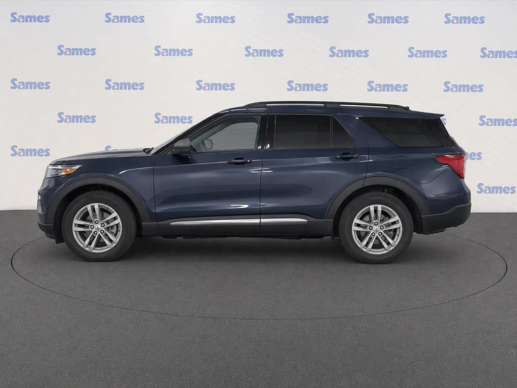 Certified 2024 Ford Explorer XLT w/ Equipment Group 202A RWD image 7