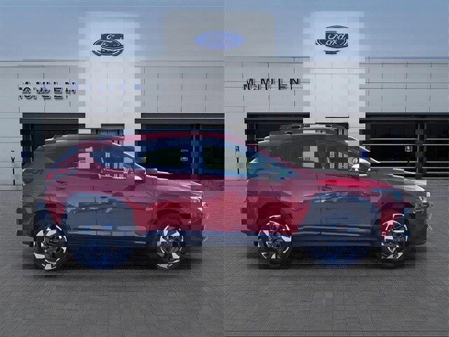 Used 2024 Subaru Crosstrek 2.5i Limited image 2