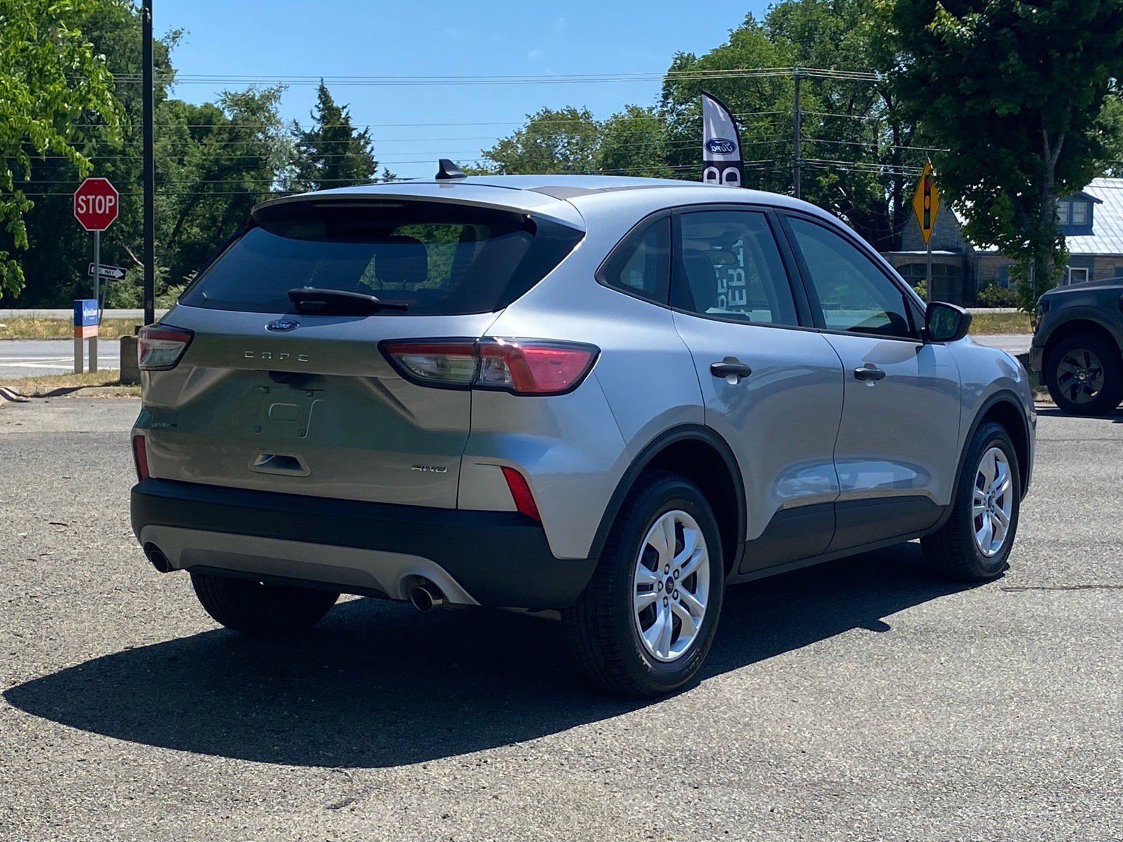 Certified 2022 Ford Escape S AWD/4WD image 4
