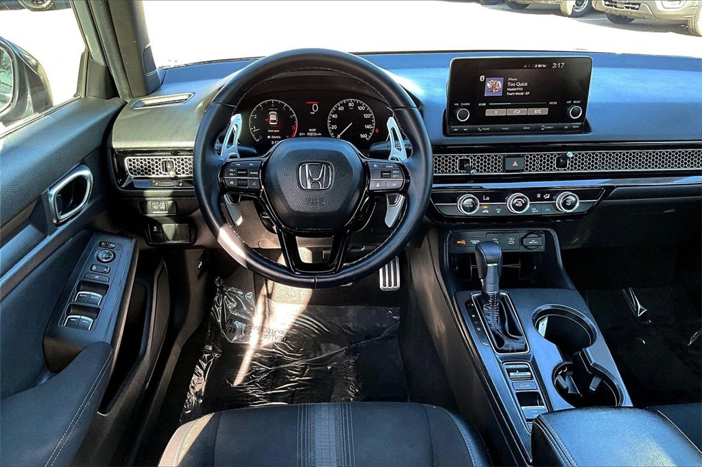 Used 2025 Honda Civic Sport image 5