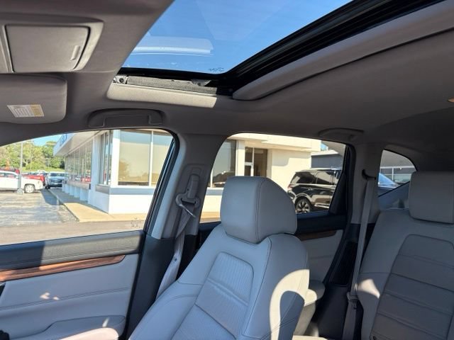 Used 2021 Honda CR-V Touring image 4