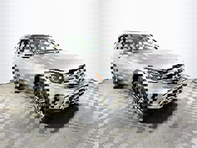 Used 2020 Mercedes-Benz GLC 300 4MATIC image 1