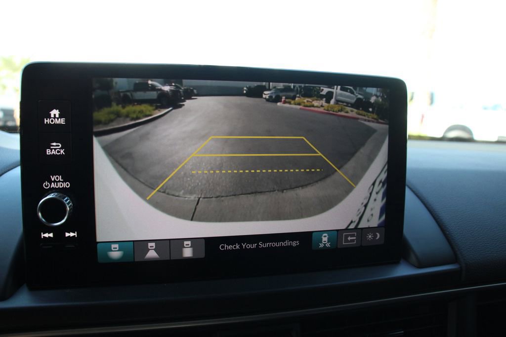 Used 2025 Honda Pilot Touring image 34