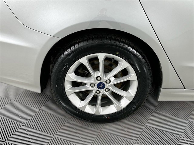Certified 2020 Ford Fusion SE image 27