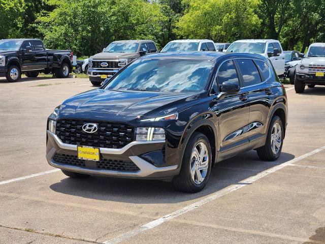 Used 2023 Hyundai Santa Fe SE FWD image 3