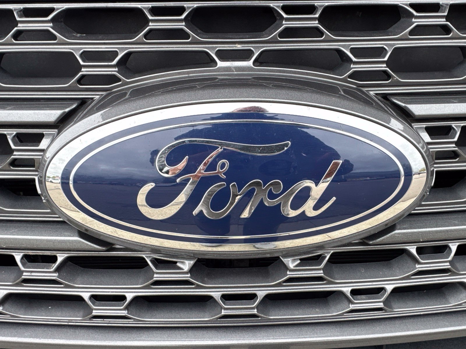Certified 2021 Ford Explorer XLT w/ Equipment Group 202A AWD/4WD image 13