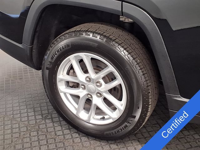 Used 2024 Jeep Grand Cherokee L Laredo w/ Luxury Tech Group I AWD/4WD image 28