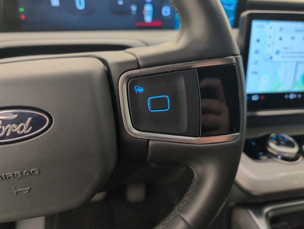 Certified 2025 Ford Expedition Active image 43