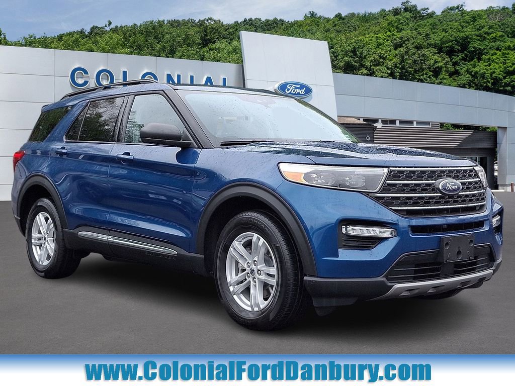 Certified 2022 Ford Explorer XLT w/ Equipment Group 202A AWD/4WD image 1