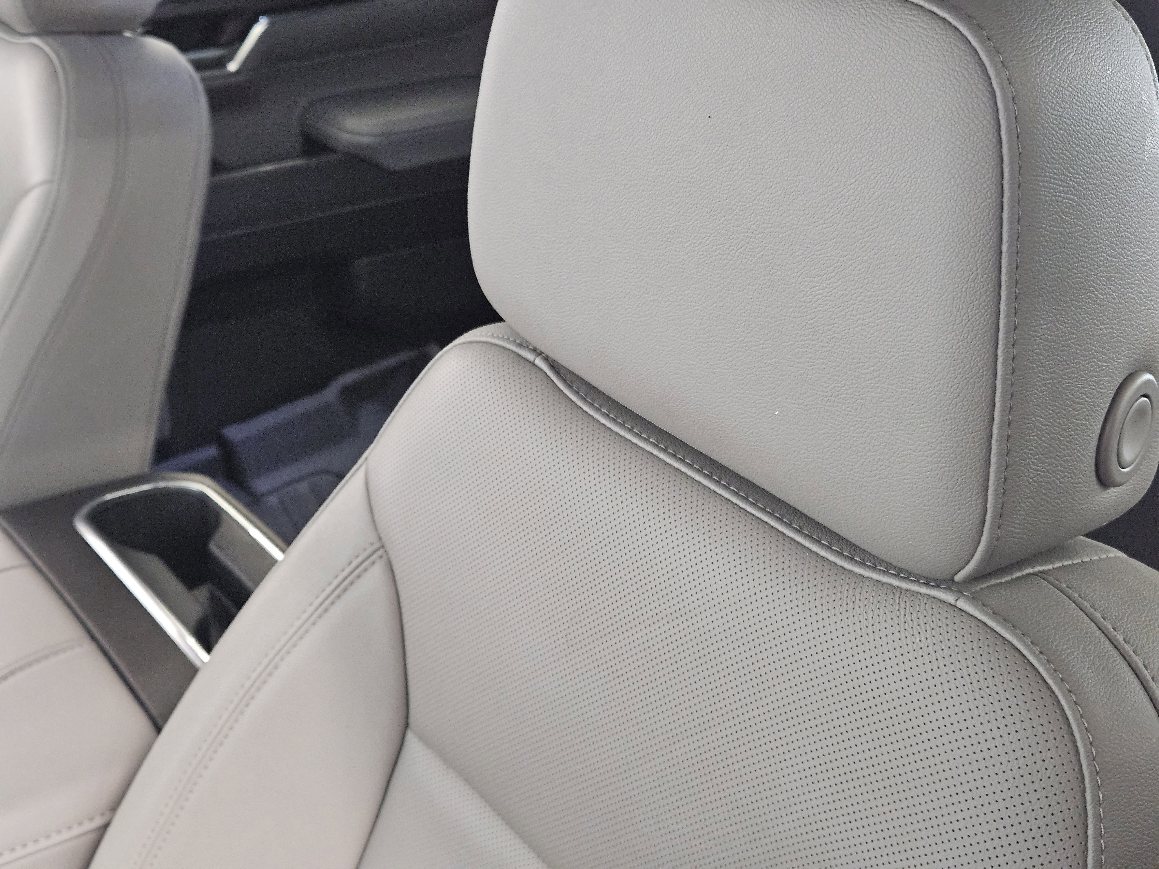 Used 2022 GMC Sierra 1500 SLT image 18