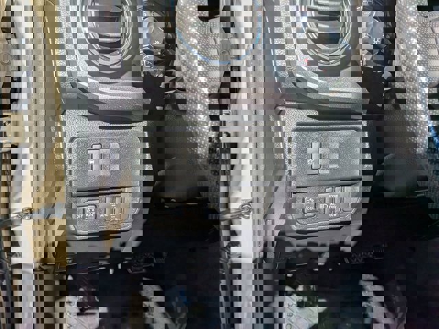 Used 2020 Toyota Tacoma TRD Off-Road image 17