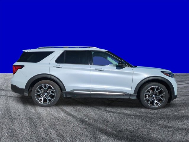 Certified 2025 Ford Explorer Platinum w/ Ultimate Package image 3