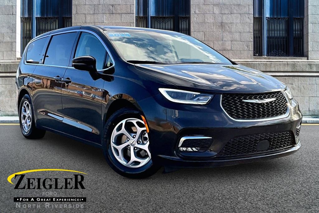 Used 2024 Chrysler Pacifica Limited