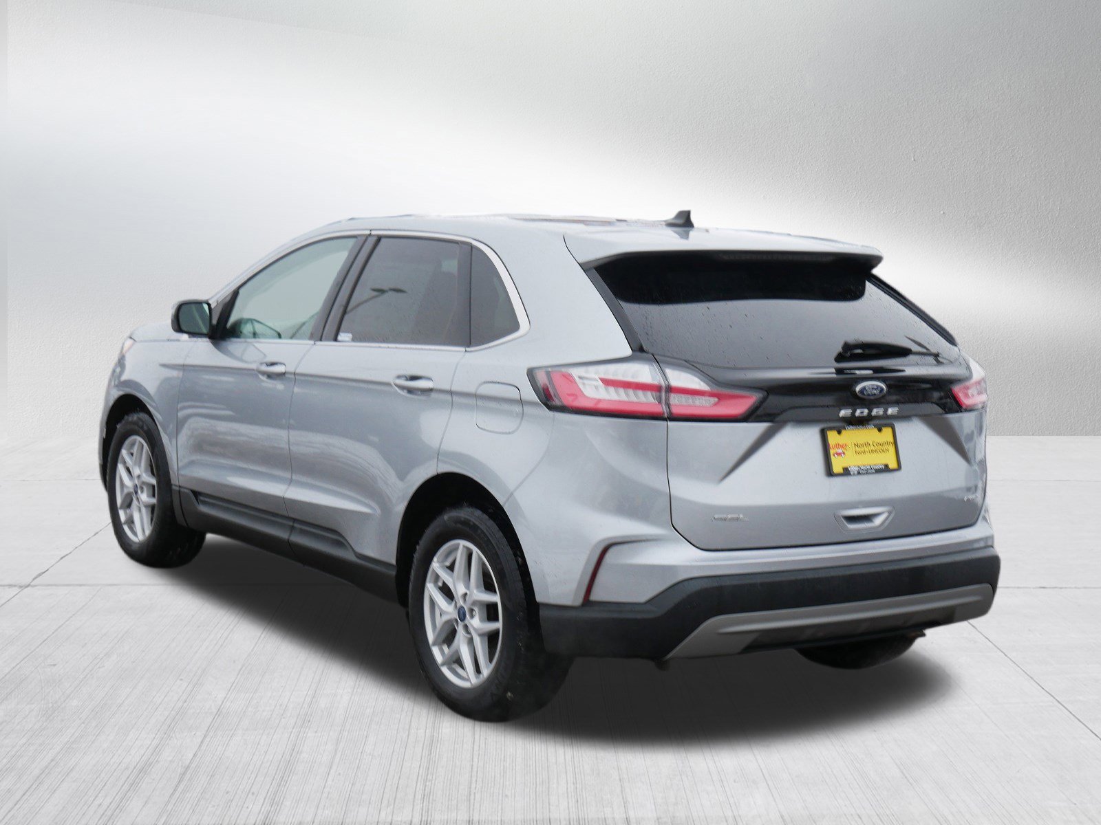 Certified 2022 Ford Edge SEL image 5